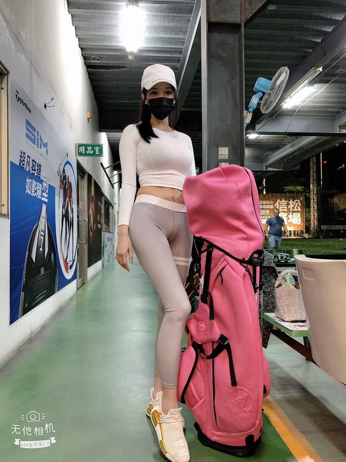 去打球